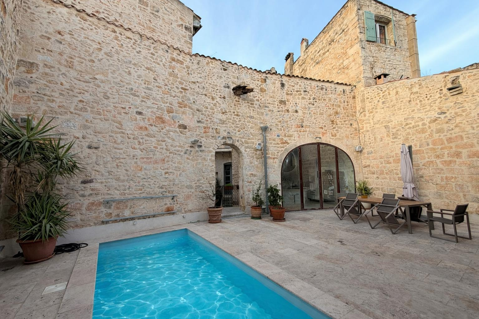 Agence immobilière de PORTAL ET PIO IMMOBILIER