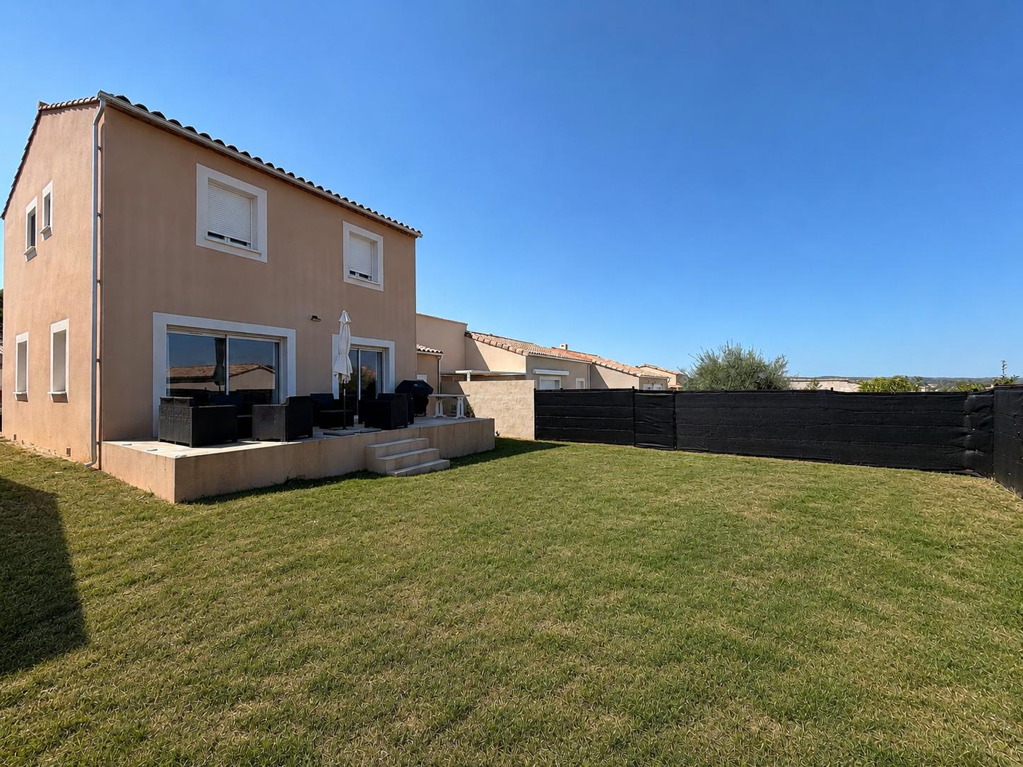 GAJAN Maison contemporaine 4 pièces de 105m2 avec garage et