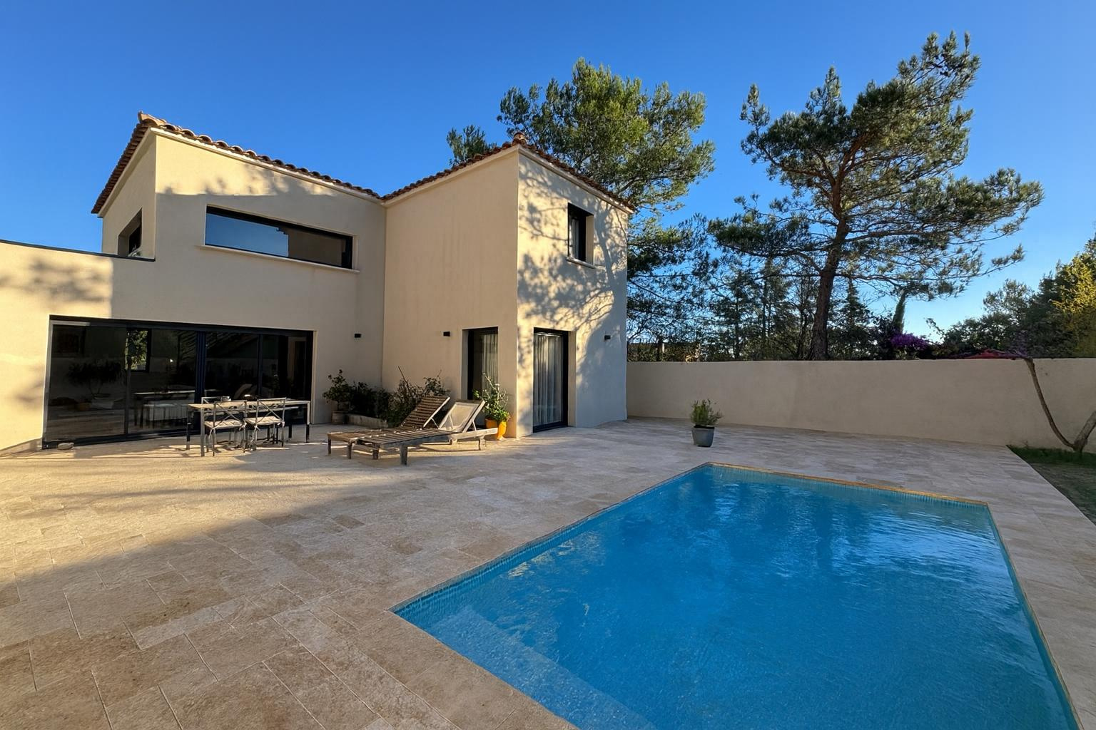 Agence immobilière de PORTAL ET PIO IMMOBILIER